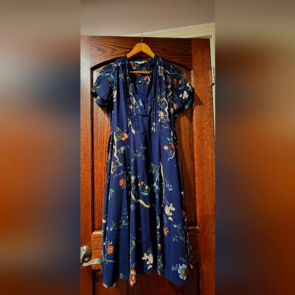 Dress navy floral